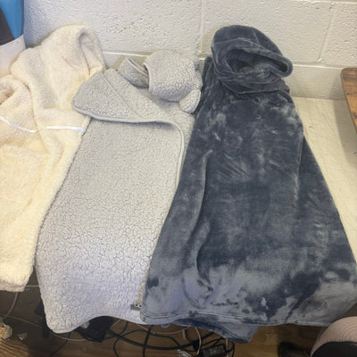 Lot-of-12 Soft Goods, Dino Sleeping Bag, 3 Unicorn Rug, 1 Dino Rug, Robe, 4 Blankets