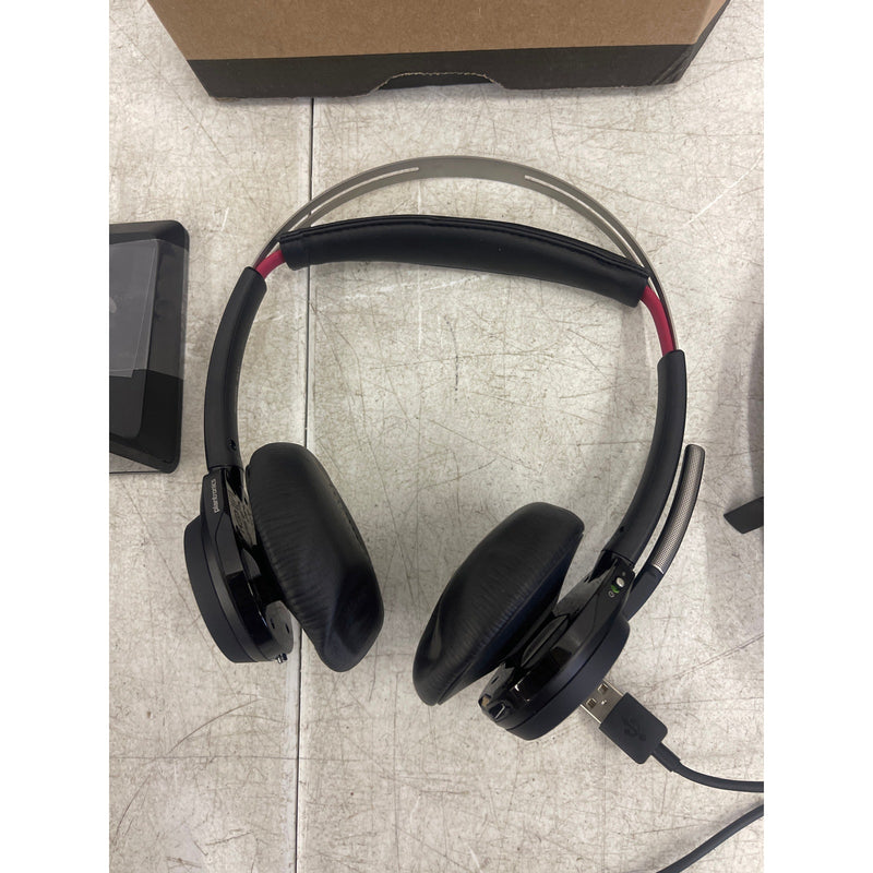 Auriculares USB Bluetooth Plantronics Voyager Focus, 12 horas de conversación, color negro, B825