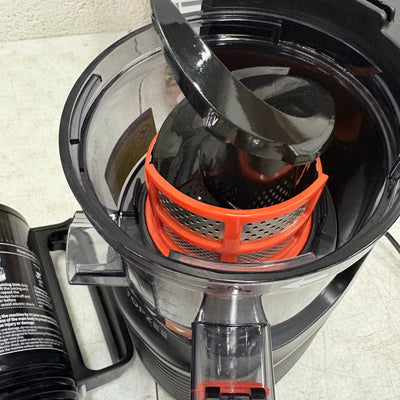 Topzee Self feeding Slow Masticating Juicer, One Speed JE120-32M00B