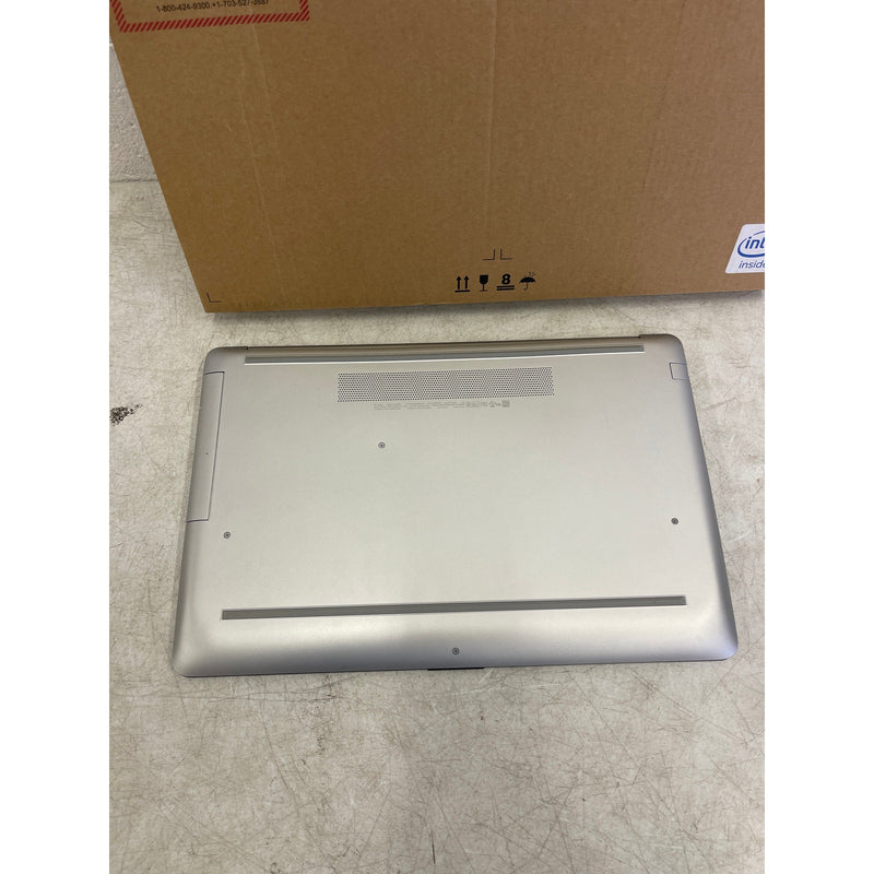 HP Notebook 17.3" i5-8265U 1.6GHz 4GB - 17-by1062st  CRACKED CASING