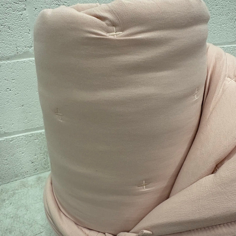 Mainstays Queen Comforter 2 Pillow Shams Plain Design Tiny X&