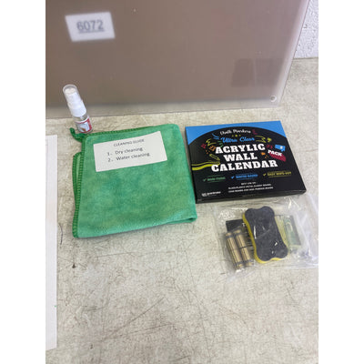 Guardmate Blank Acrylic Dry-Erase Board 18" x 14" Clear, Wall-Mount with Markers