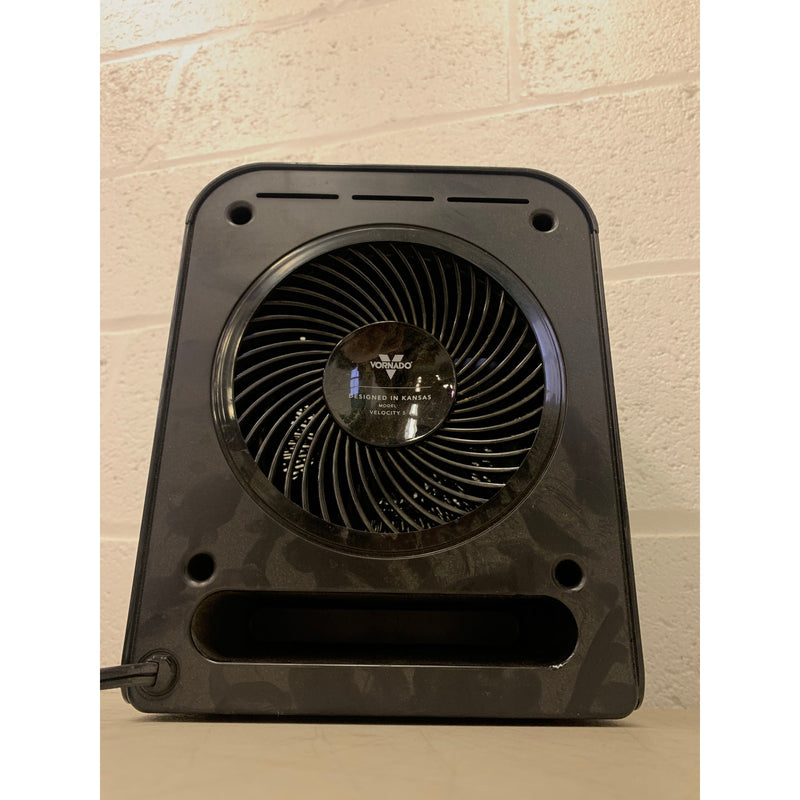 Vornado Forced Air Whole Room 1500-W 5118-BTU Electric Space Fan Electric Heater Furnace, Black