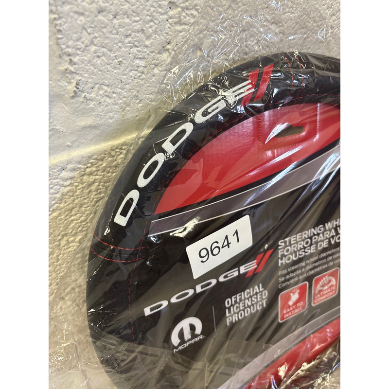 Plasticolor Dodge Deluxe Steering Wheel Cover, Leather-Like, Fits 14.5-15.5"