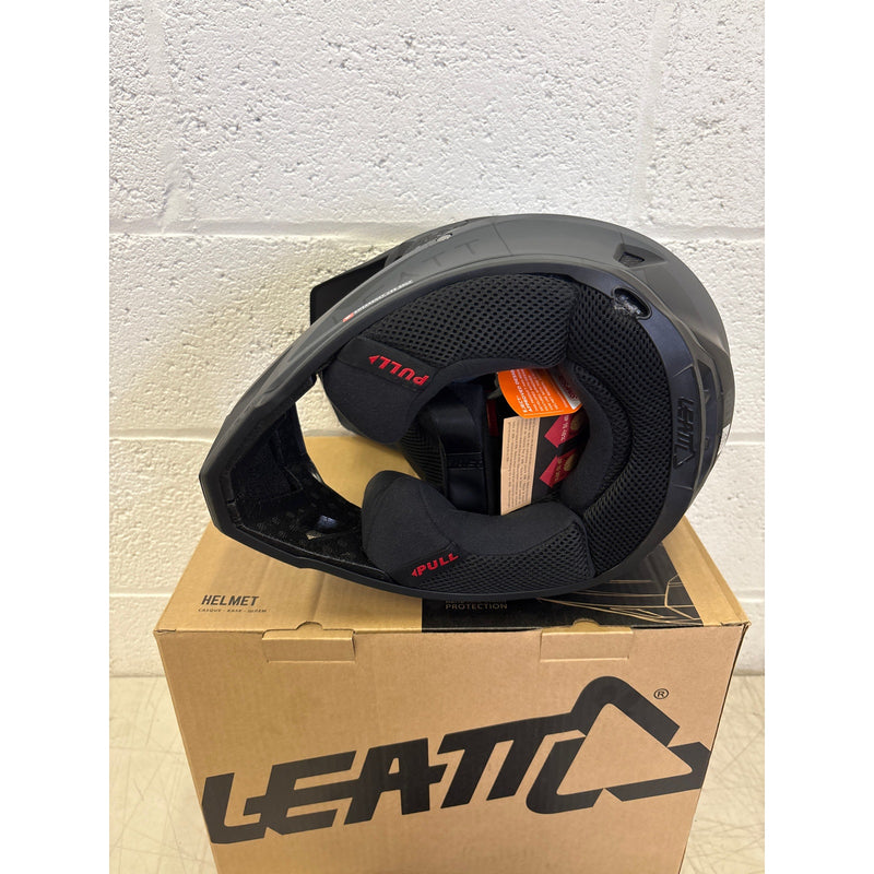 Leatt Moto 7.5 V23 Helmet Kit, Stealth, Off-Road Protection, Adult XS 53-54 cm