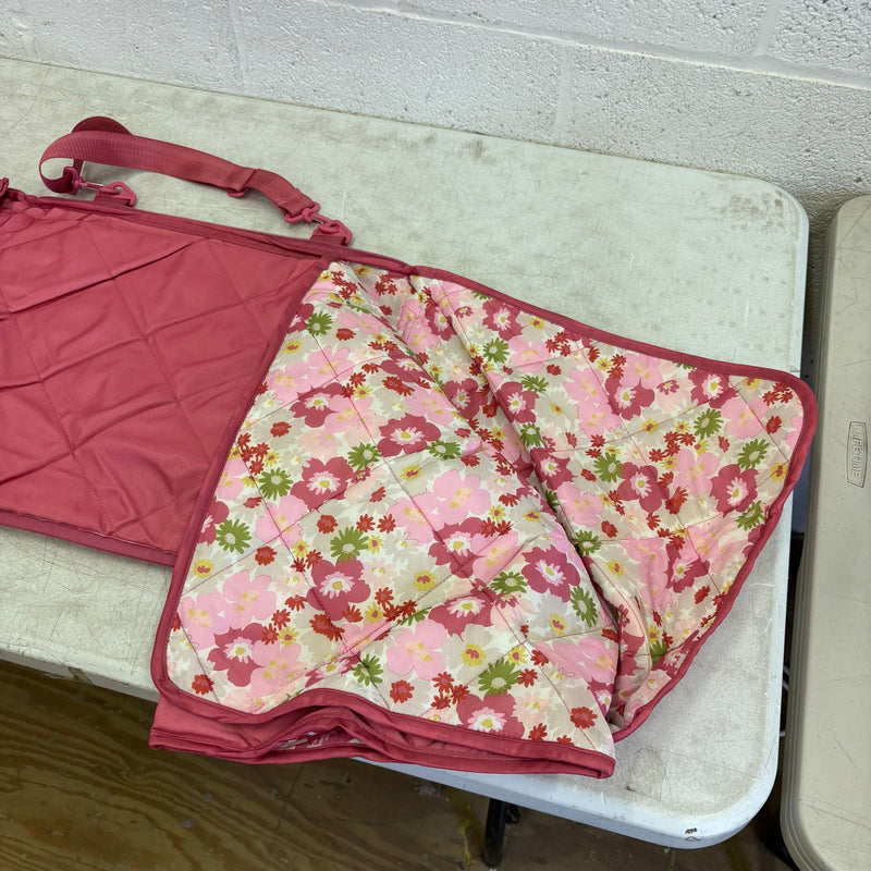 58"x70" Stadium Blanket Folds Easy to Carry Bag w Shoulder Strap, Pink Flowers