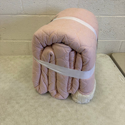 UGG Millie 3pc Quilt Set 1 Quilt & 2 Shams, Full/Queen, Reversible Pink / White