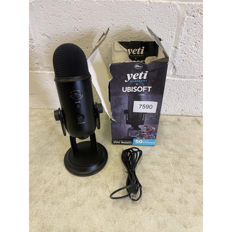 Blue Yeti Blackout USB Gaming Microphone 4 Polar Pattern, Gain Control, Black