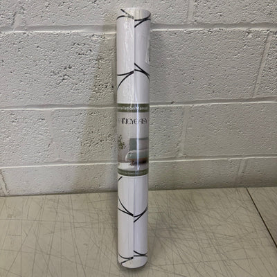 Black & White Curved Geometric Peel and Stick Wallpaper (24"x472"), Removable