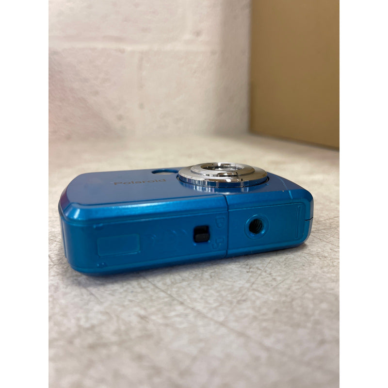 Polaroid 16MP Waterproof Camera 4x Zoom, 2.4 Inch Screen Digital Camera