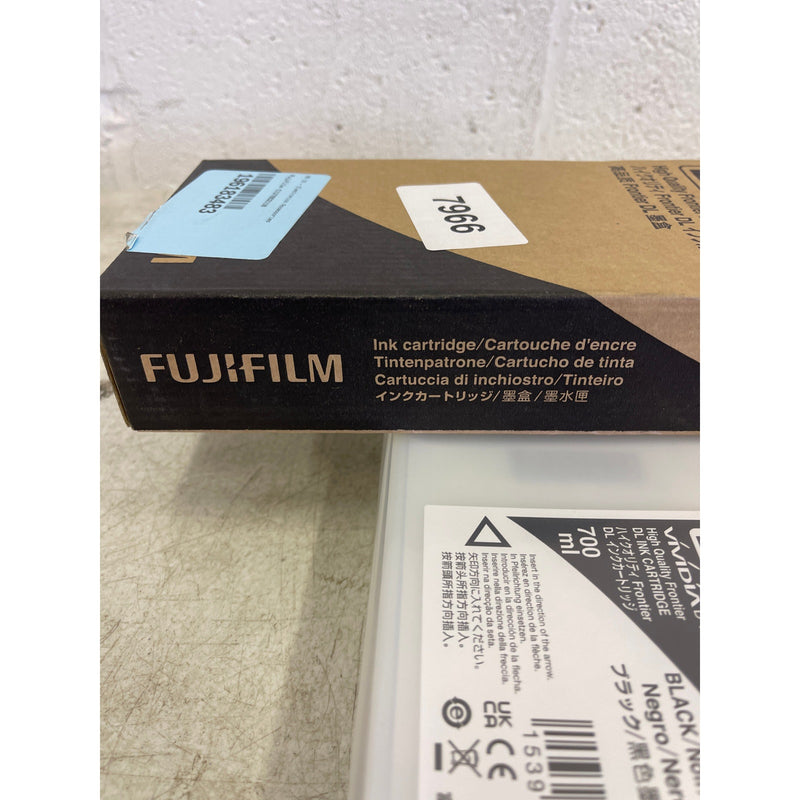 SEALED FujiFilm 16091013 Black Ink 700ml C13T652110
