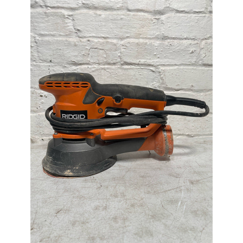 RIDGID Variable-Speed Random Orbital Sander Corded 6" w/ AIRGUARD Technology
