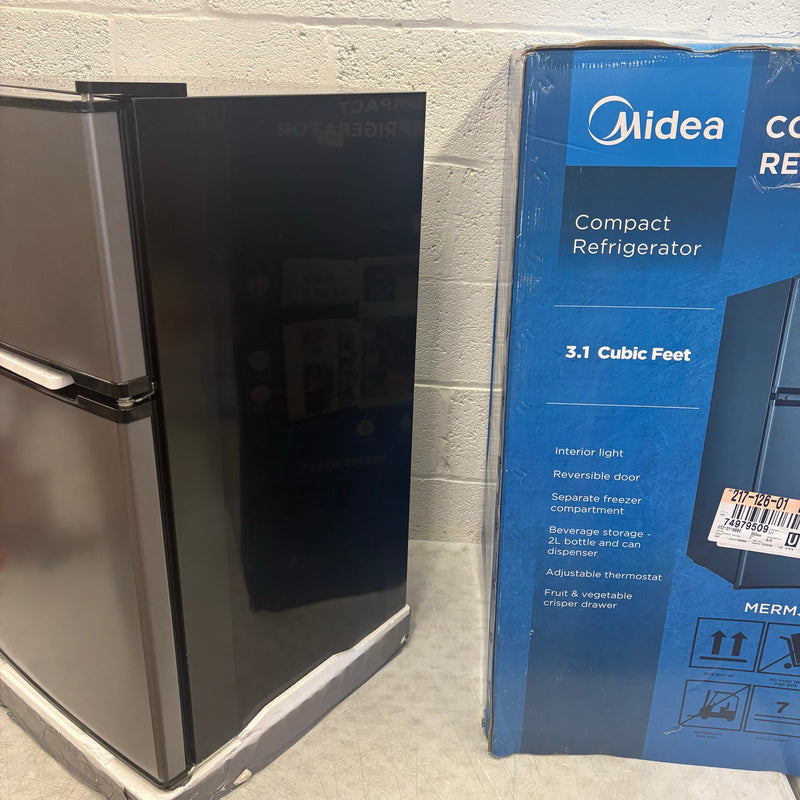 Midea 3.1 cu ft Compact Freestanding Refrigerator with Freezer, 2-Door Silver