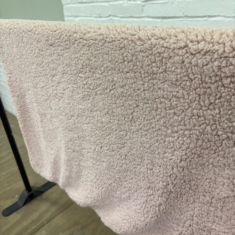 Koolaburra by Ugg Dog Blanket 40" x 50" Dual Sided Soft & Fuzzy - Pink