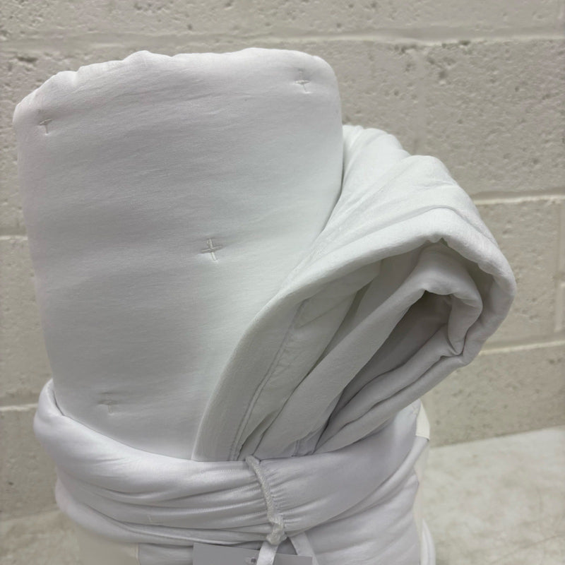 Mainstays Queen Comforter w 2 Pillow Shams Plain Design Tiny X&