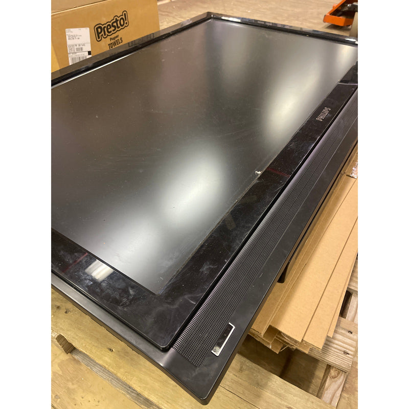 Philips 47" LCD 1080p HDTV- 1920 x 1080p - Black