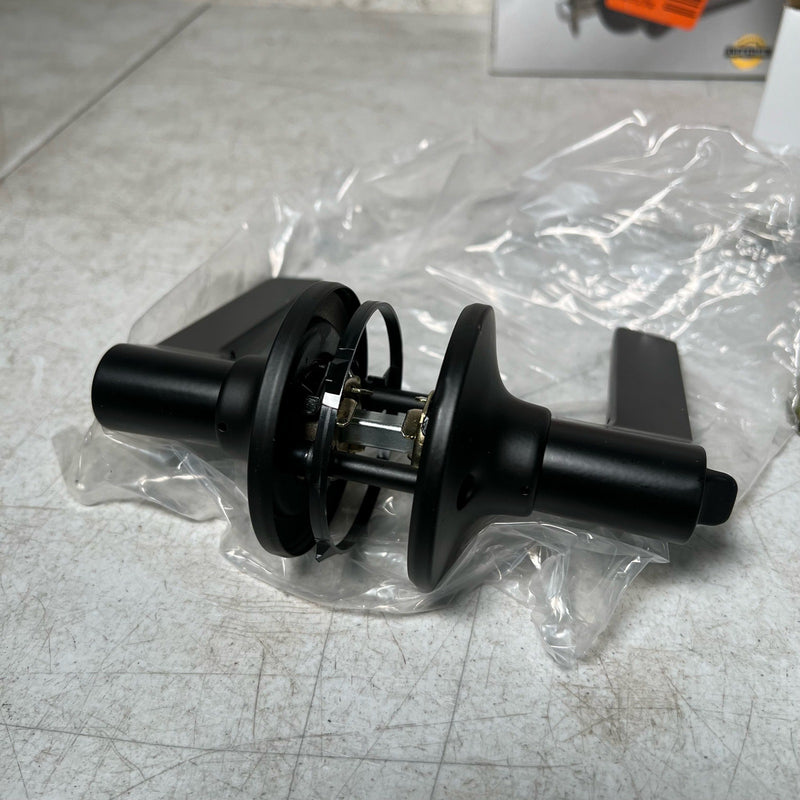 Defiant Freedom Door Lever & Single Cylinder Keyed Entry Dead Bolt, Matte Black