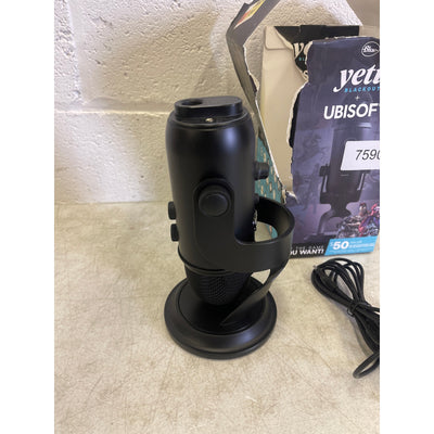 Blue Yeti Blackout USB Gaming Microphone 4 Polar Pattern, Gain Control, Black