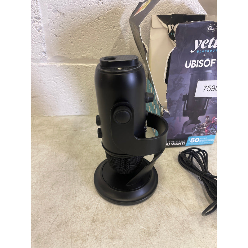 Blue Yeti Blackout USB Gaming Microphone 4 Polar Pattern, Gain Control, Black