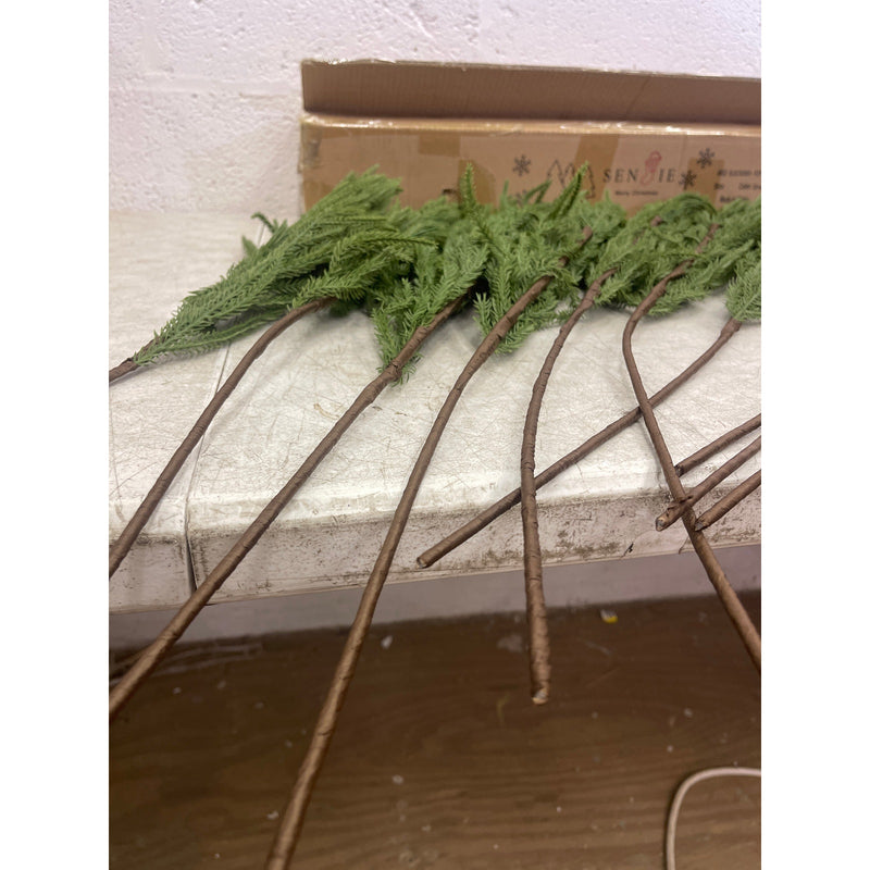 Ramas artificiales de pino Norfolk Senjie de 91 cm con tacto real, 12 unidades