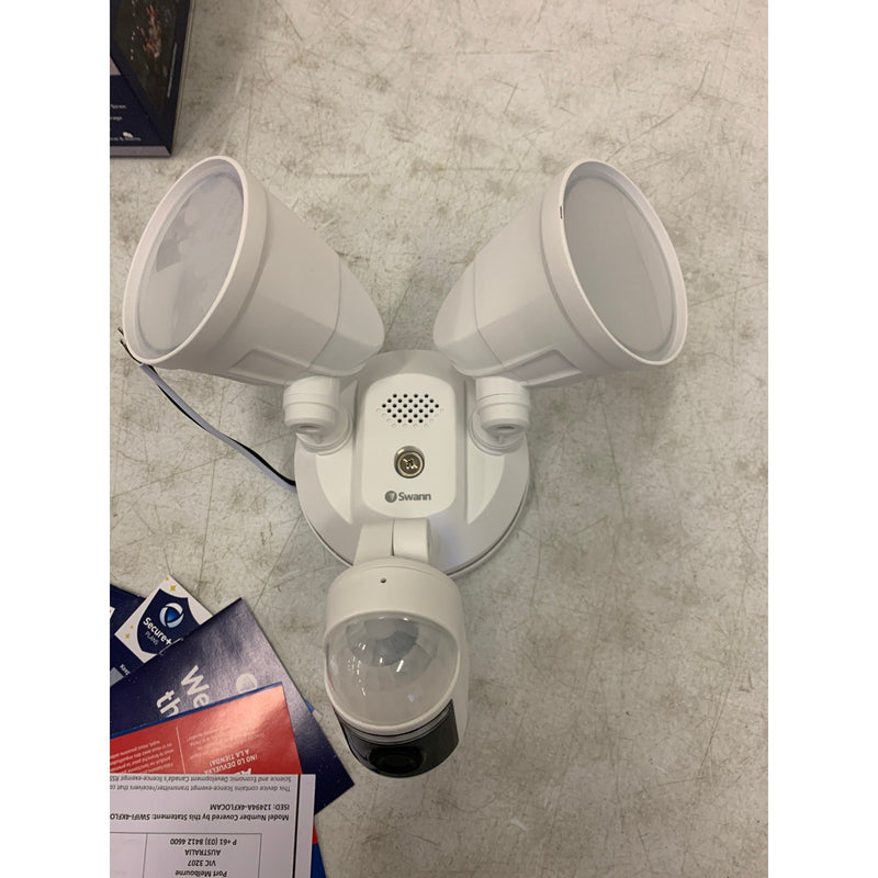 Swann Wi-Fi 4K UHD Security Cameras, Motion Activated Floodlight, Night Vision