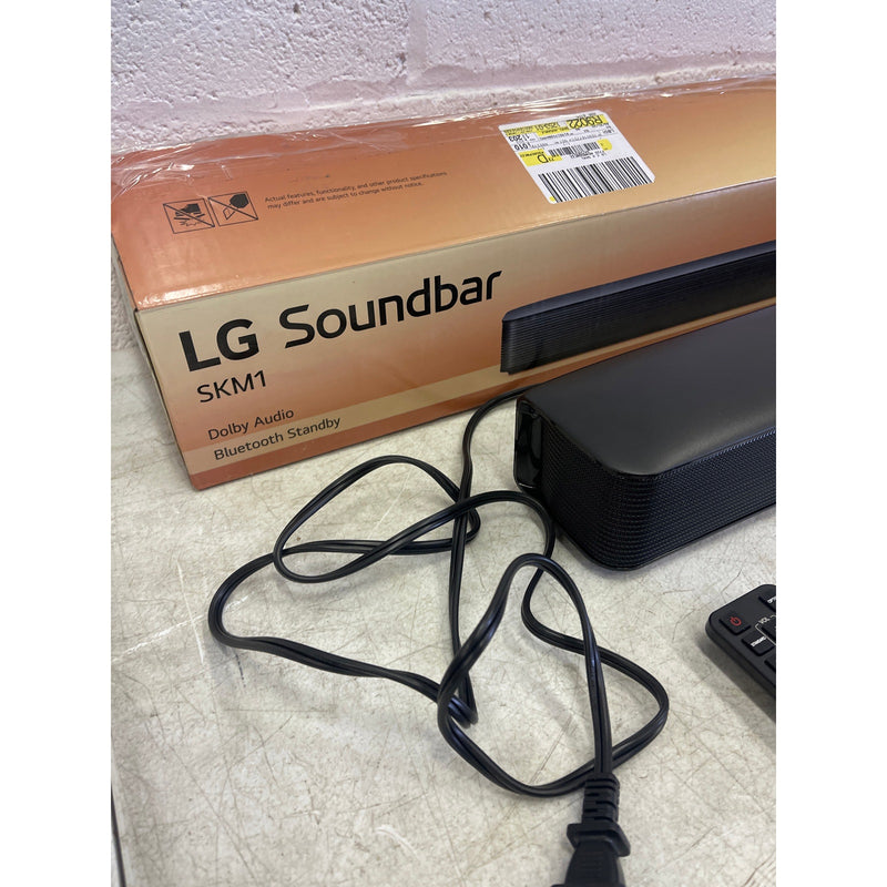 LG 2.0 ch. Soundbar with Bluetooth Streaming, Dolby Audio 40W - SKM1 Black