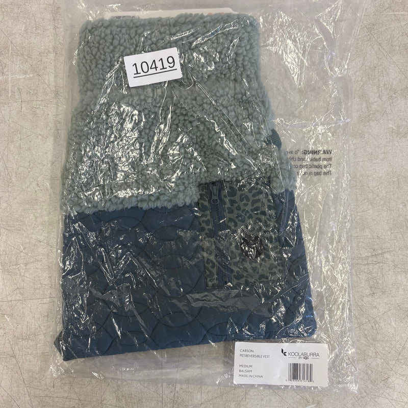 Koolaburra by UGG Pet Carson Reversible Dog Vest - 15-16" Collar, Green - Medium