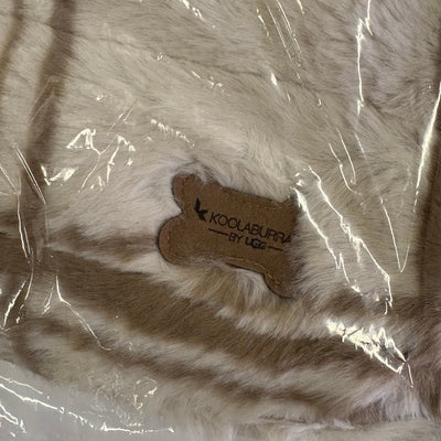 Koolaburra by UGG Pet Melly Vest Dog Sweater 20-21" Collar, Tan Plaid Jacket XL