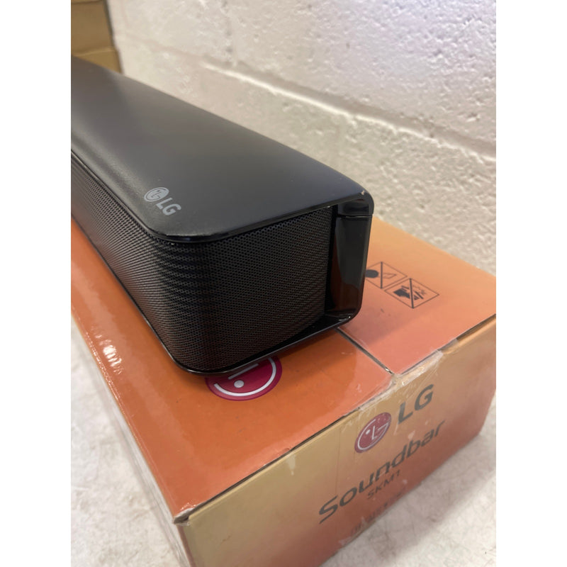 LG 2.0 ch. Soundbar w Bluetooth Streaming, Dolby Audio 40W - SKM1, Soundbar Only