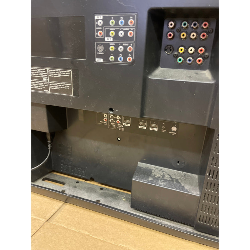 Philips 47" LCD 1080p HDTV- 1920 x 1080p - Black