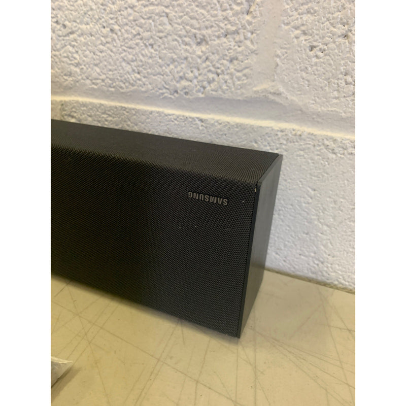 Samsung B-series 2.0ch. Soundbar, Built-in Woofer HW-C400 Black Missing Hardware