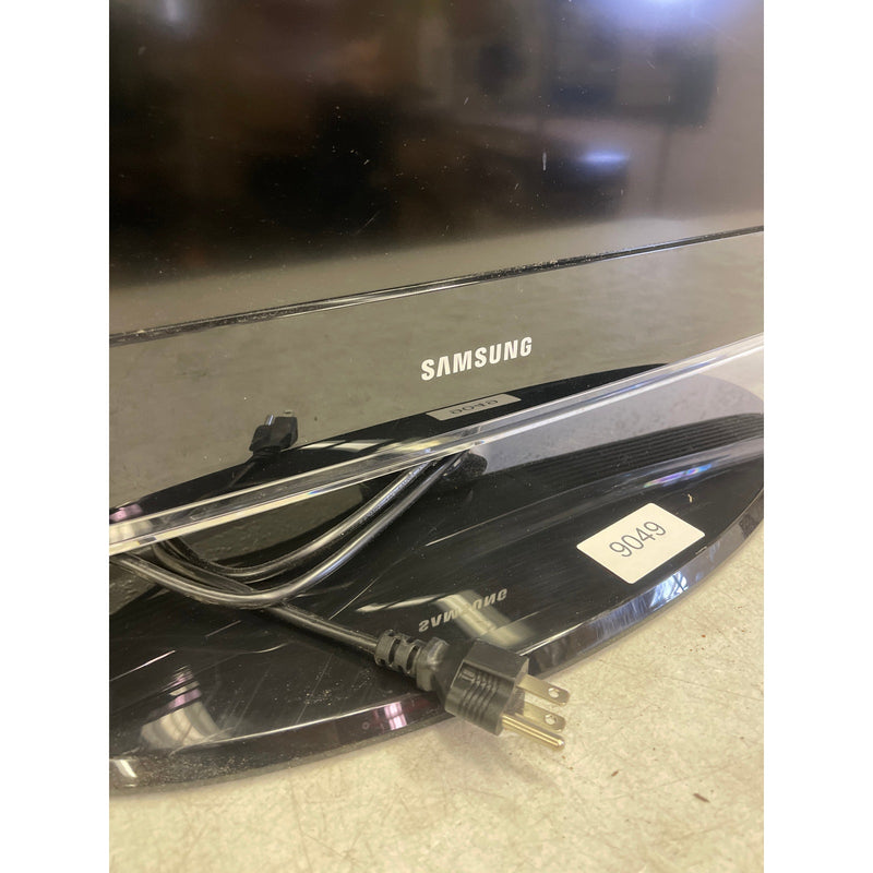 Samsung - 32" Class TV, 720p Television, 60Hz, LCD HDTV LN32B360C5D with Stand