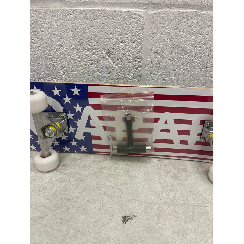 Capark Skateboard 31 Inch Pro Complete Set 7 Layer Canadian Maple Concave - Flag