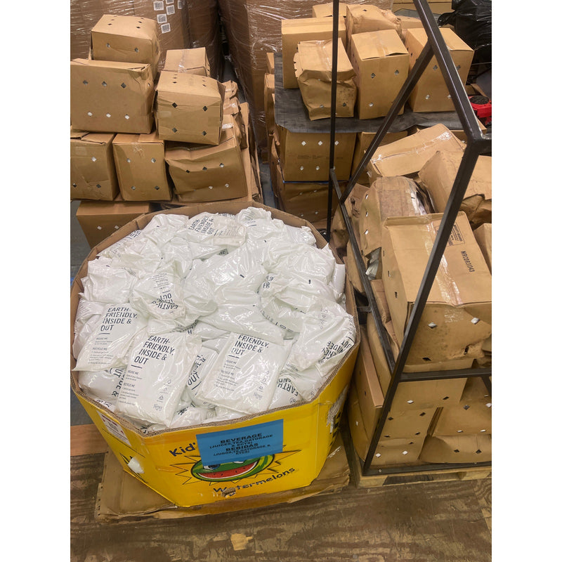Pallet of 1000+ NEW 80oz Reuseable Gel Ice Packs for Food & Beverage Chilling
