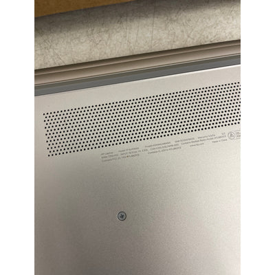 HP Notebook 17.3" i5-8265U 1.6GHz 4GB - 17-by1062st  CRACKED CASING