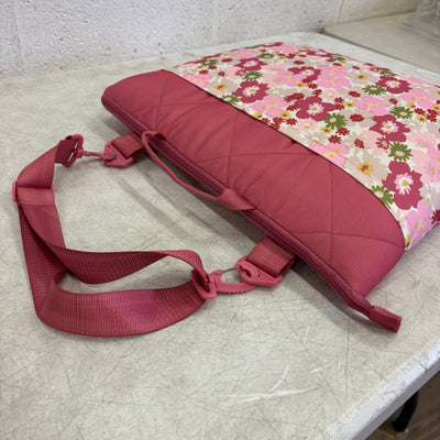 58"x70" Stadium Blanket Folds Easy to Carry Bag w Shoulder Strap, Pink Flowers