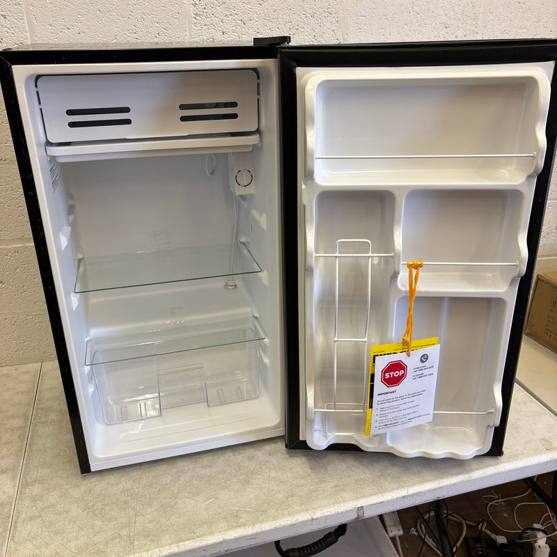 DENTED Midea 3.3cu ft Compact Refrigerator, Reversible Door, Freezer SEE DETAILS