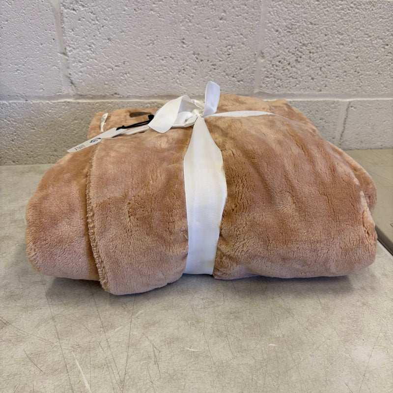 UGG Throw Blanket 50 x 70 Inches Whitecap Plush Flannel Oversized  - Rose Pink