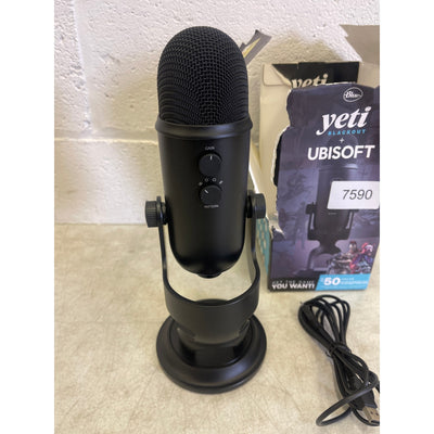 Blue Yeti Blackout USB Gaming Microphone 4 Polar Pattern, Gain Control, Black