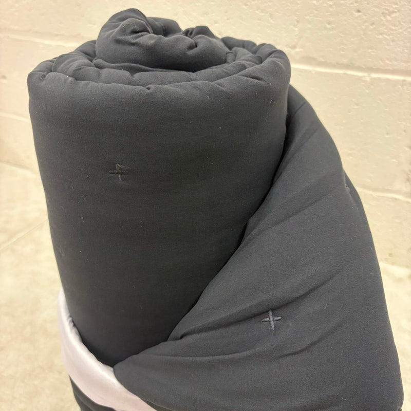 Mainstays Queen Comforter w 2 Pillow Shams Plain Design Tiny X&